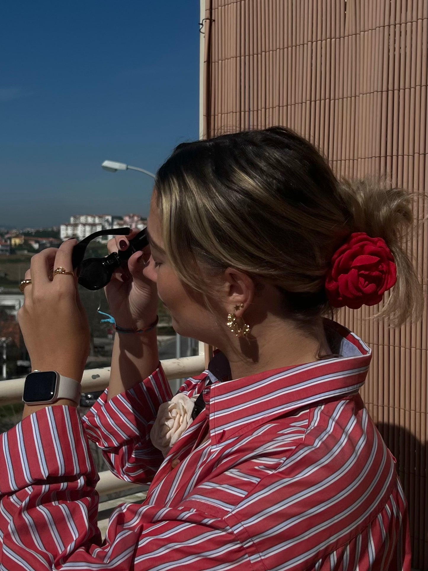 Madragoa Flower Clip