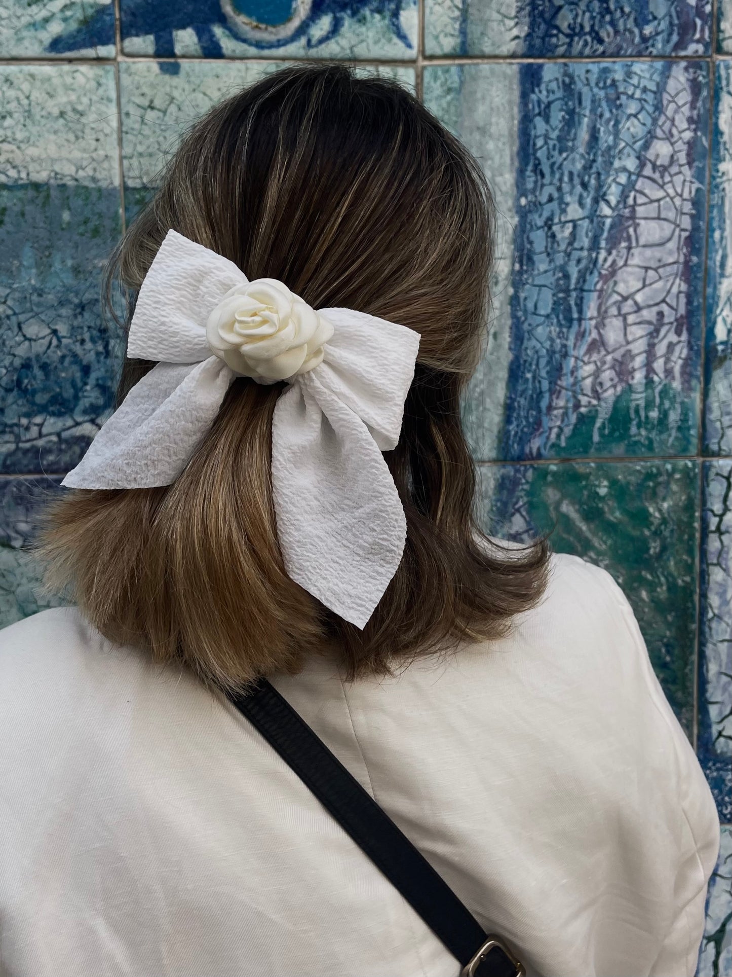 Mouraria Flower Bow